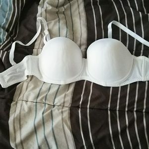 Whte strapless bra buy1 get 1 half off
